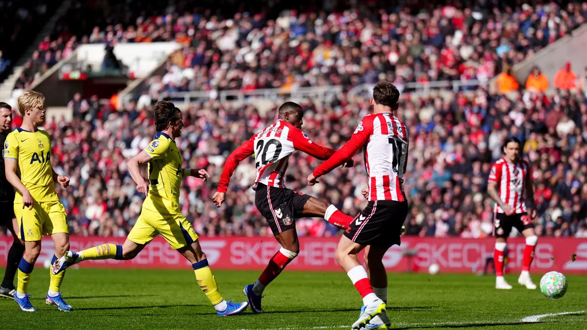 New loss for Tottenham leaves club in relegation zone with six games remaining