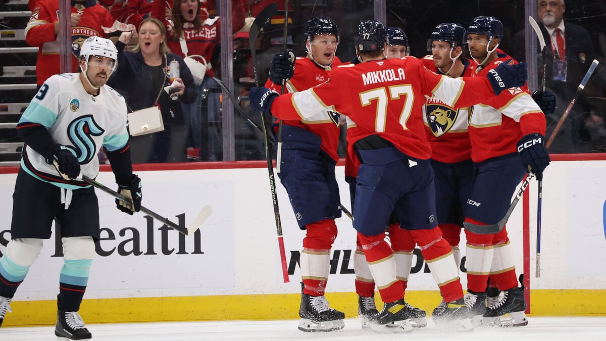 Florida Panthers Make NHL History With Natural Hat Trick in Third Straight Game