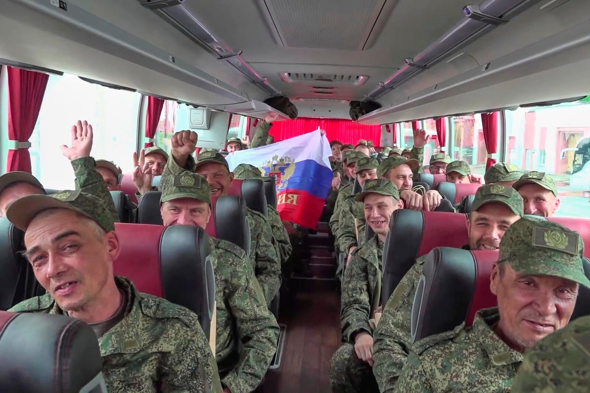 Largest Prisoner Exchange in Ukraine-Russia War Completed