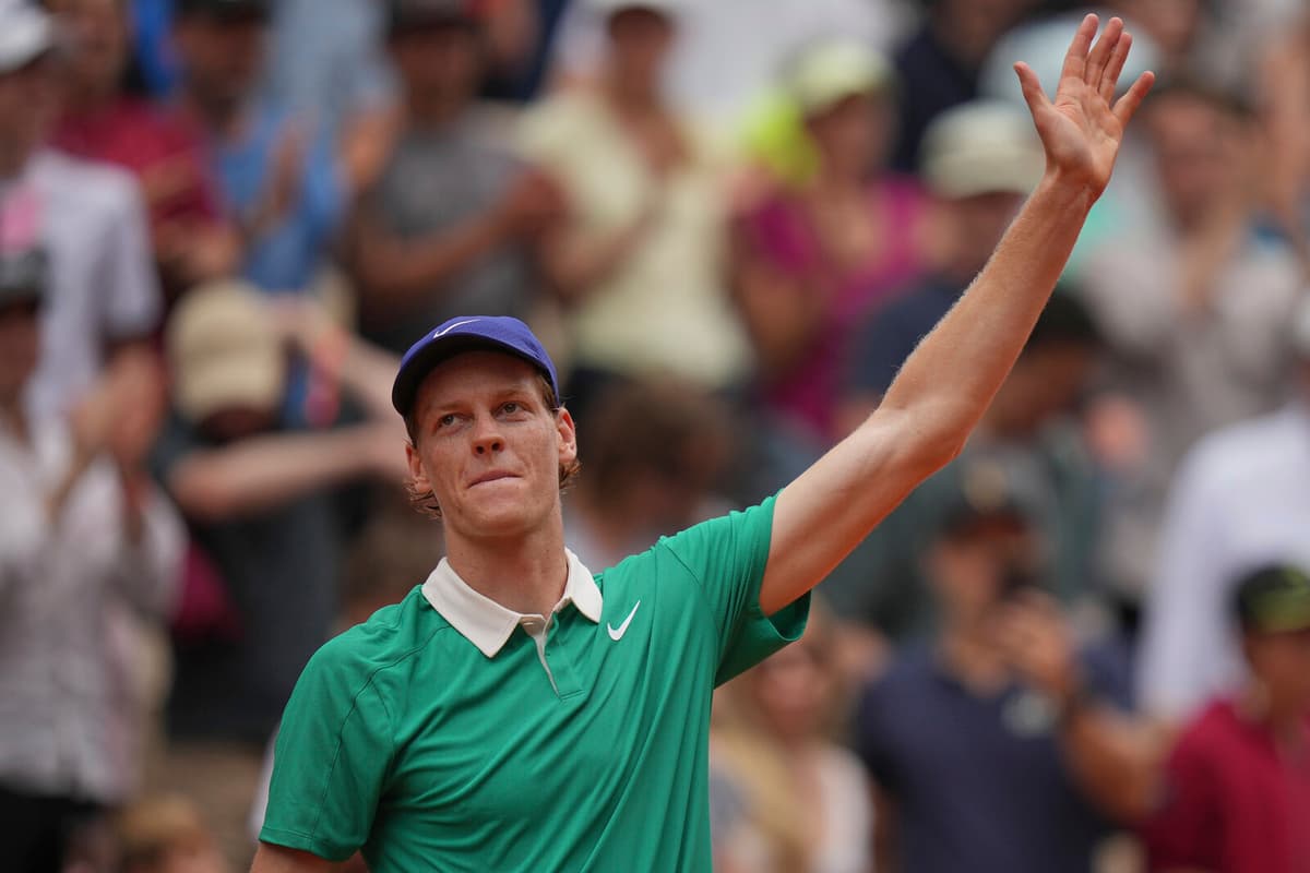 Jannik Sinner Advances to Fourth Round of French Championships