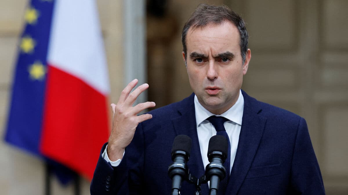 Reappointed French Prime Minister Faces Busy Weekend Amid Political Challenges