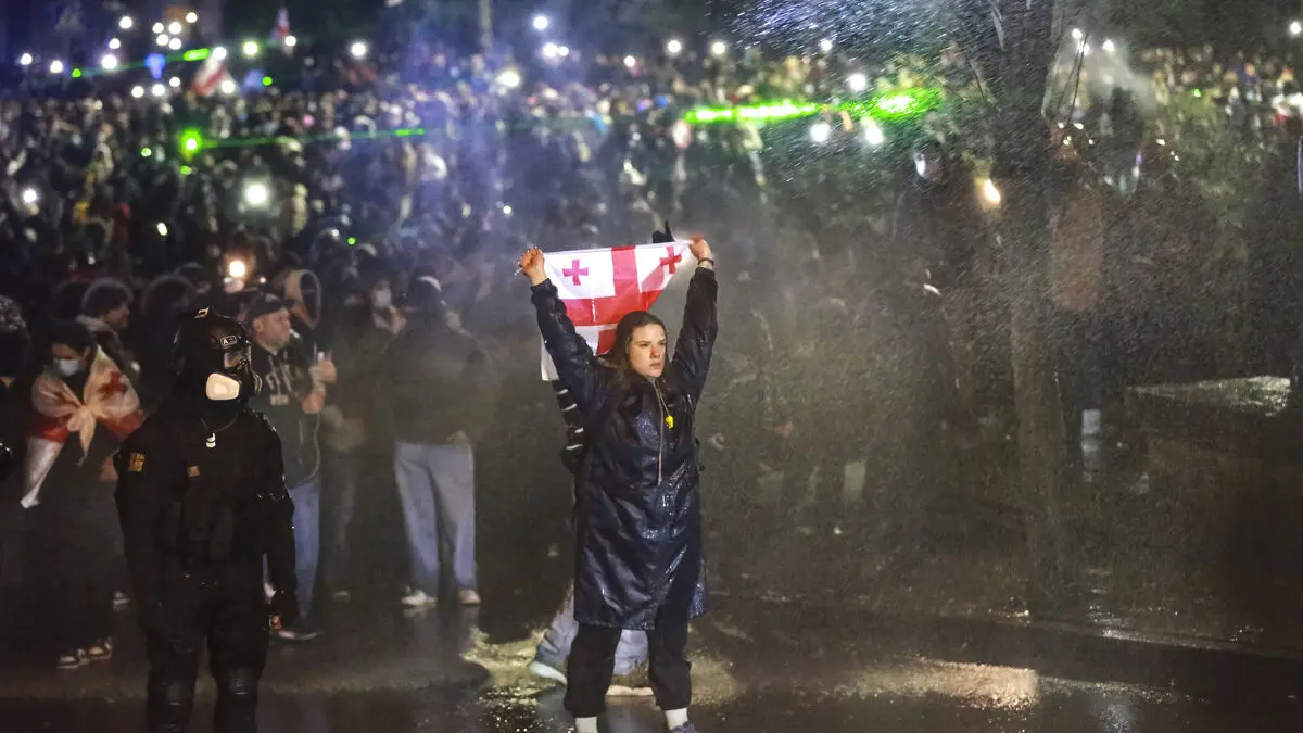 Signs of World War I poisoned protesters