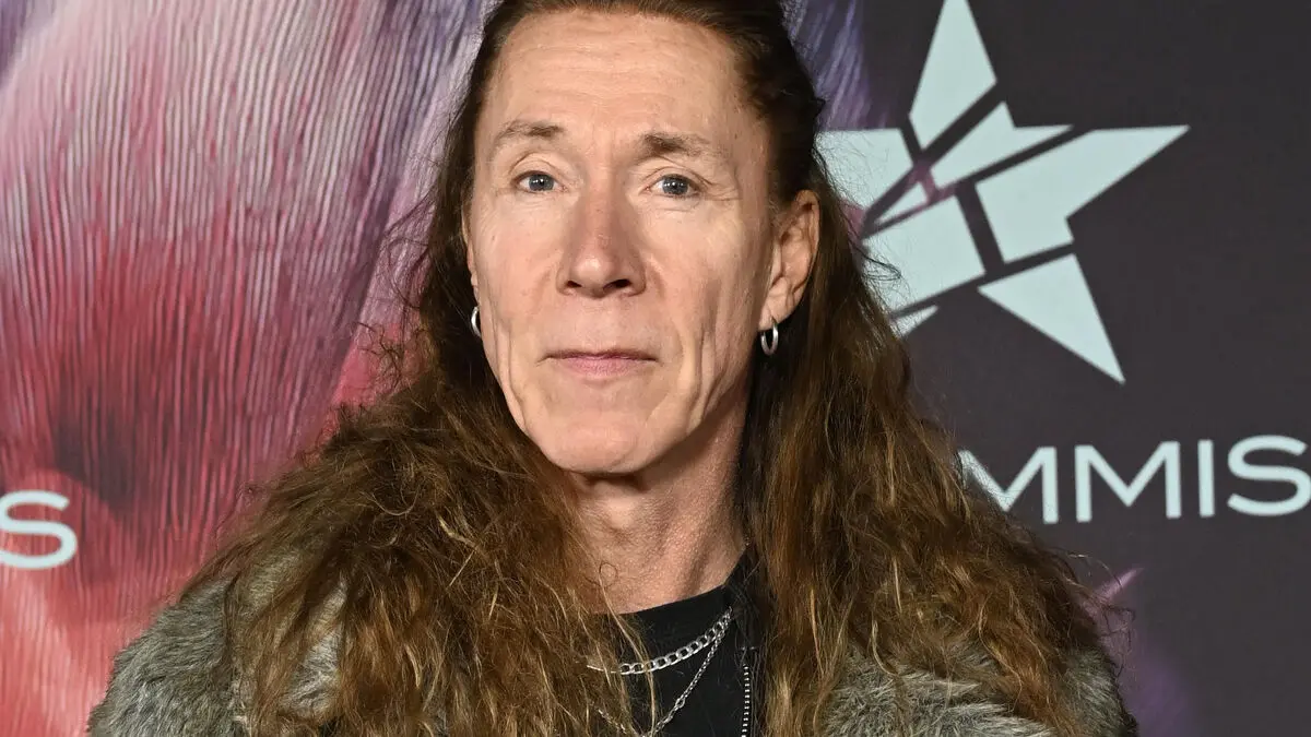 E-type back home after being stuck in Dubai