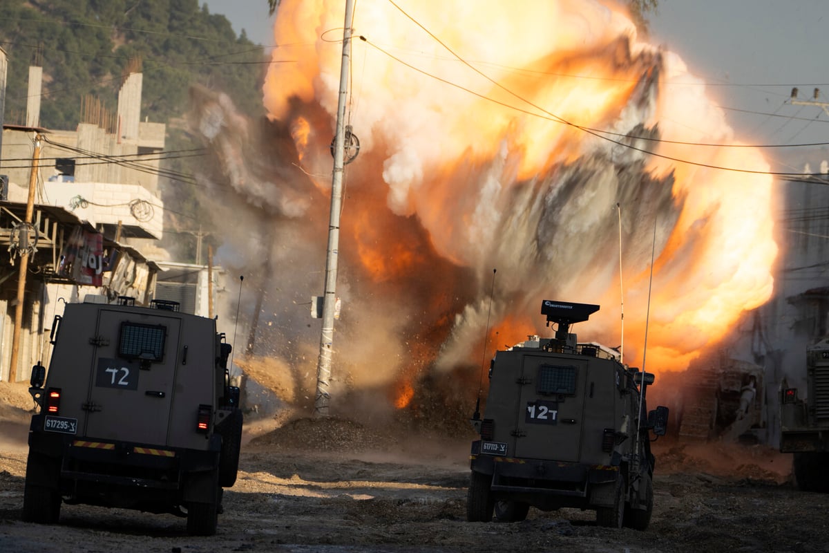 Eight Palestinians killed in Israeli raid