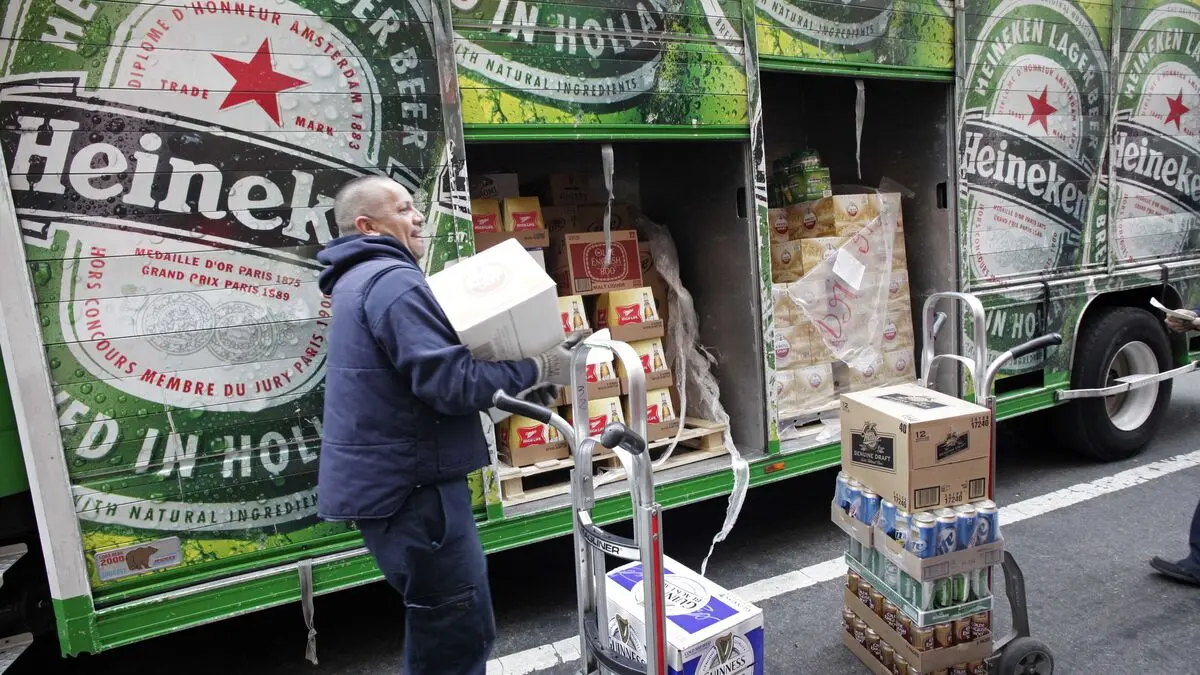 Heineken plans major staff cuts of 5,000 to 6,000 employees globally