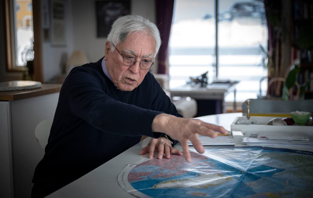 Greenland's Independence Dream: A Dangerous Utopia, Warns Lynge