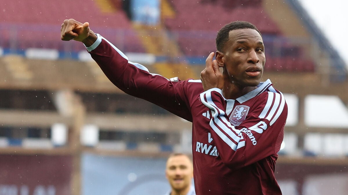 Nicolas Jackson Scores Twice as Aston Villa Hand Manchester City First League Defeat