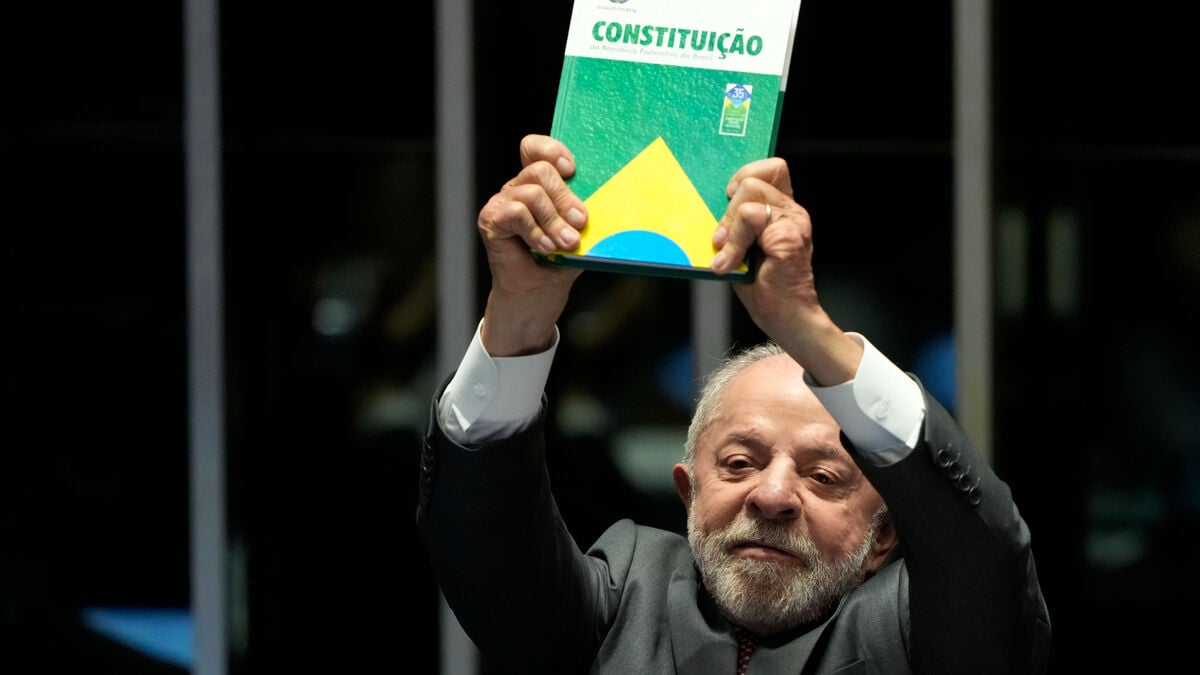 Meta Accused of Favoring Flávio Bolsonaro Over Lula in Brazil Election Campaign