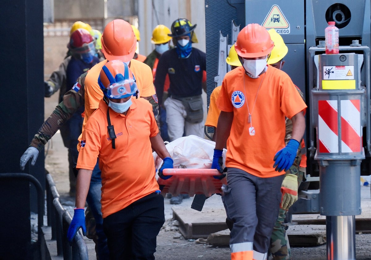 220 Dead After Nightclub Roof Collapse in Santo Domingo