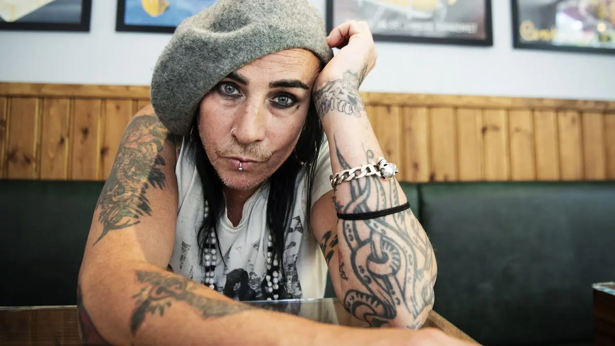 Dregen leaves The Hellacopters after permanent hand injury