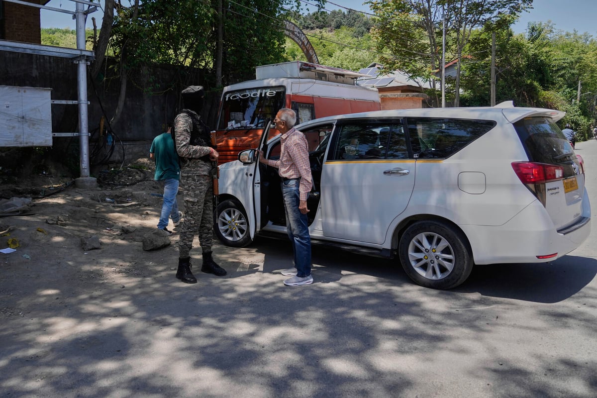 India Plans Military Response to Deadly Kashmir Attack