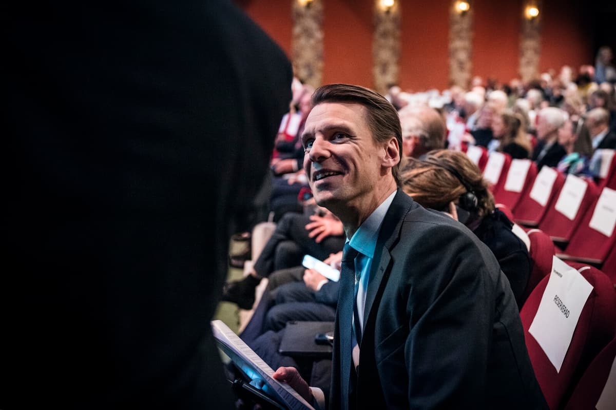 Investor Underperforms Market but Remains Confident in Portfolio