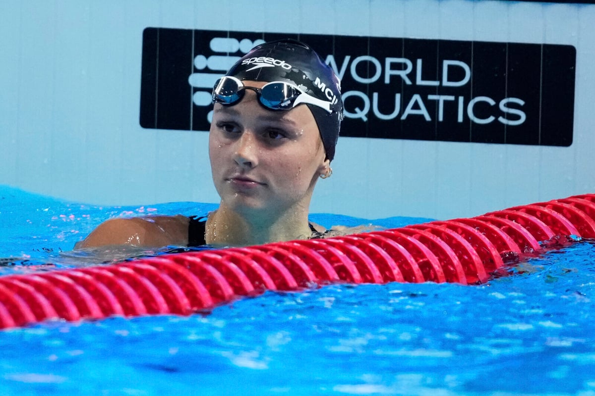 Summer McIntosh Wins World Championship Gold in 400m Freestyle