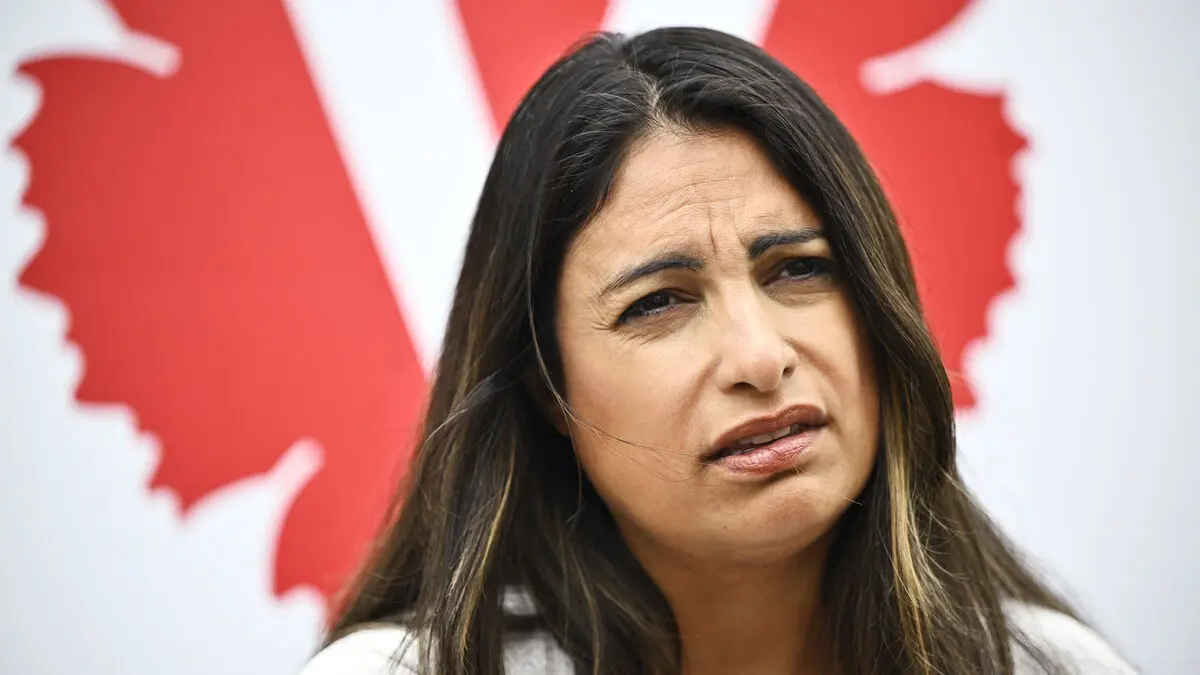 Dadgostar calls Left Party MP’s tribute to terrorist a mistake