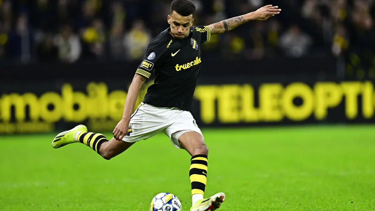Despite its promise, AIK continued to work with Universal