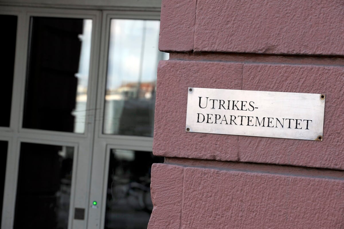 Foreign Ministry Employee Suspected of Mishandling Confidential Data