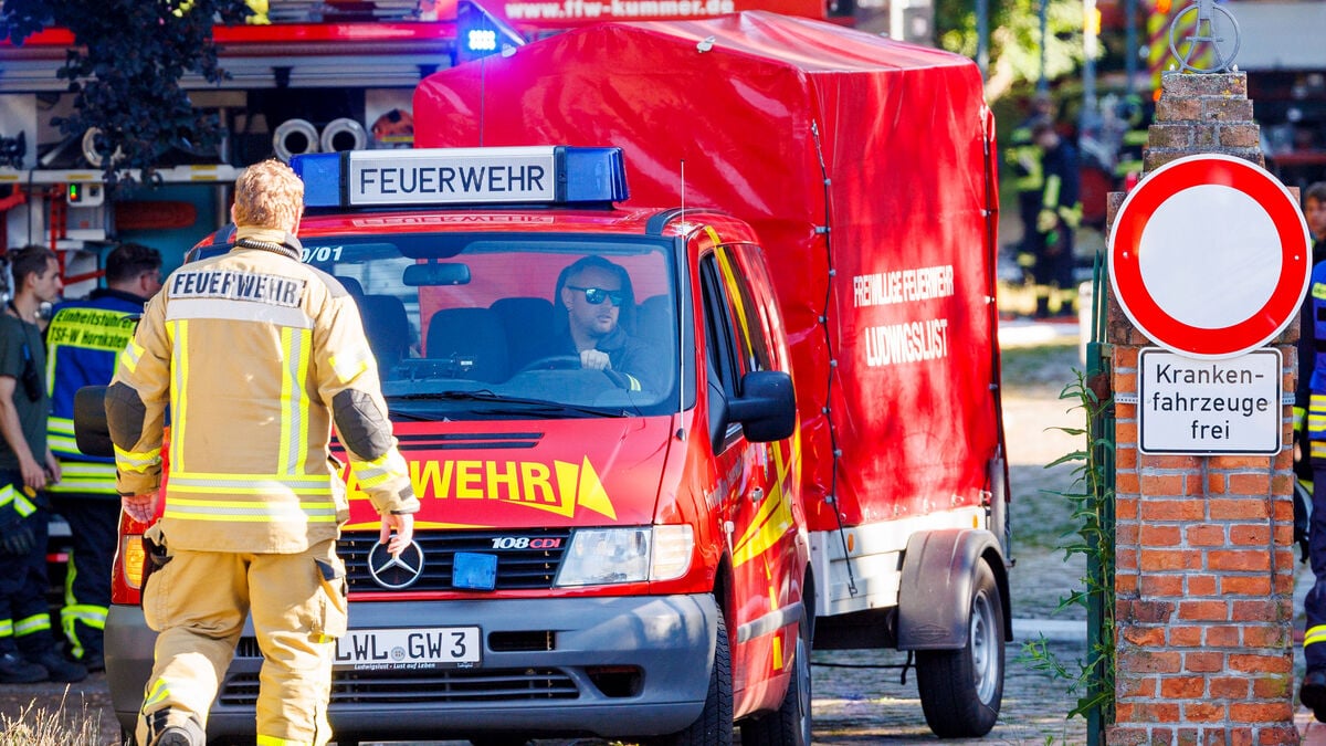 At least 2 dead in hospital fire in northern Germany, 30 injured