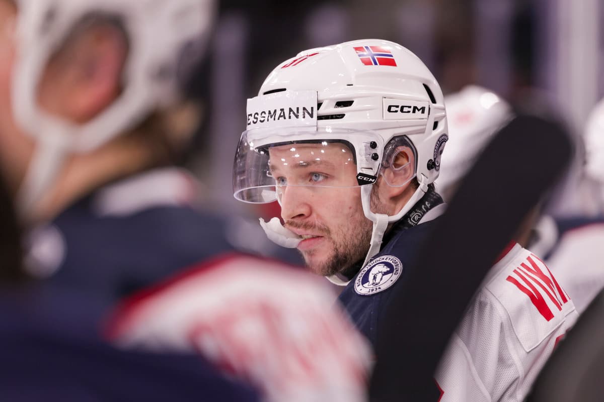 World Championship Ice Hockey Extends Intermissions After Rink Incident