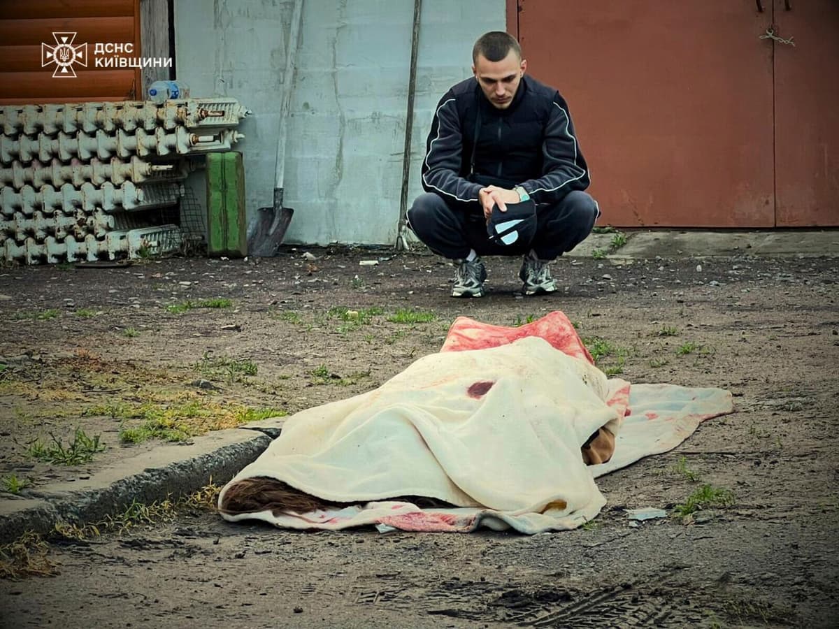 Russian Drone Attack on Ukraine: One Killed, Hundreds of Drones Used