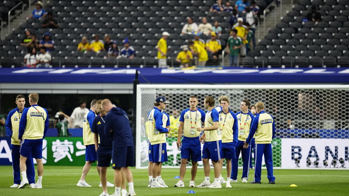 Potter makes major changes to the starting lineup, changing goalkeeper