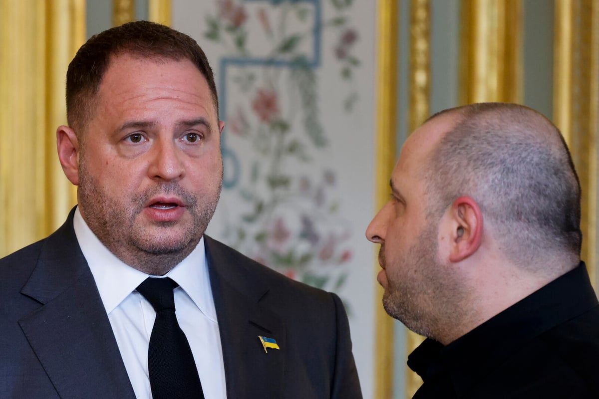 Ukraine Demands Ceasefire Before Land Negotiations with Russia