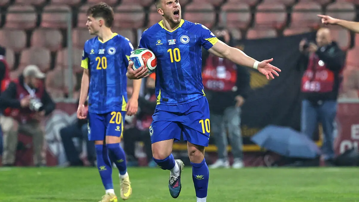 Ermedin Demirović invites fans for beer - has to pay just over 3 million kronor