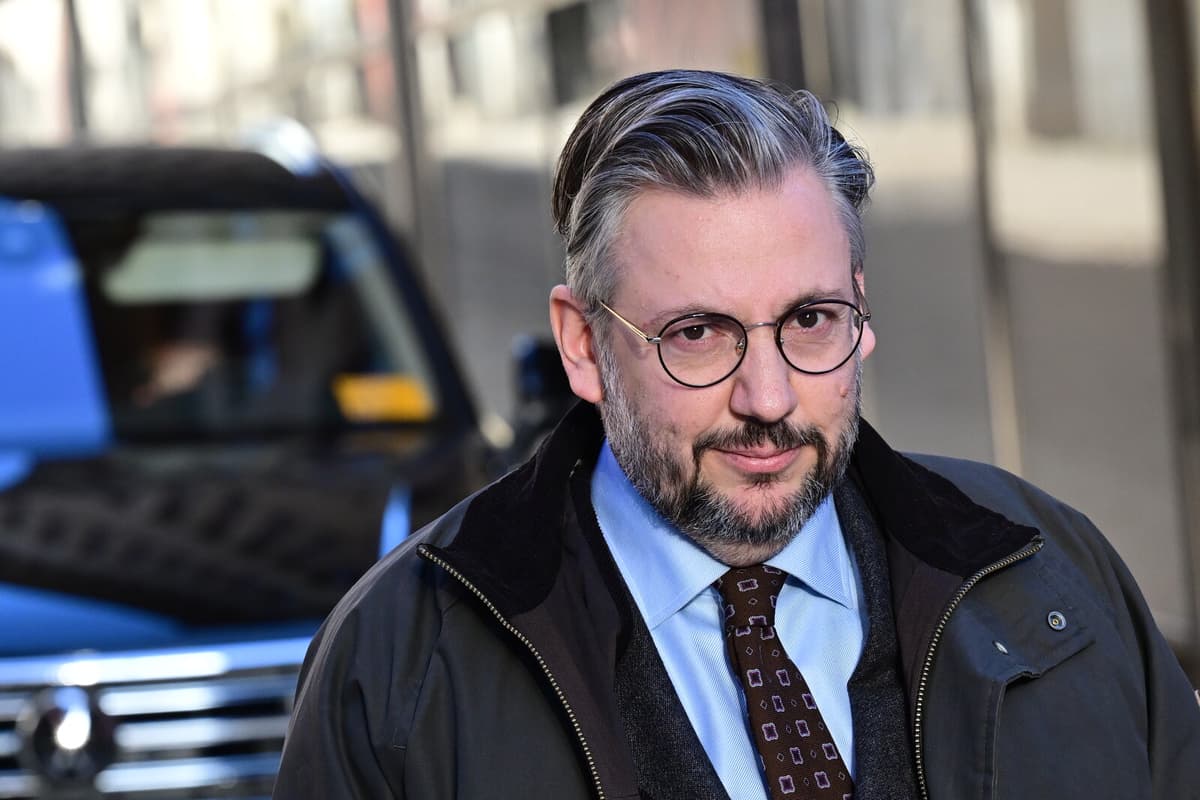 Demirok Steps Down as Center Party Leader Citing Internal Leaks