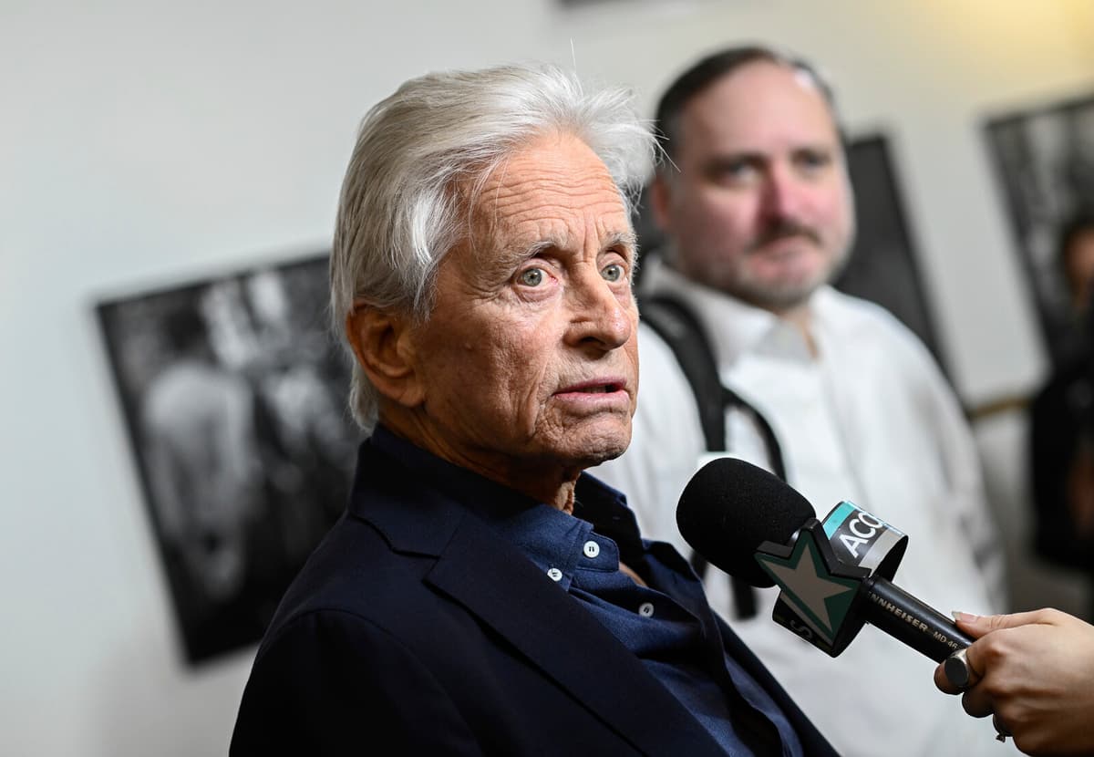 Michael Douglas Warns of US Shift Toward Autocracy at Czech Film Festival