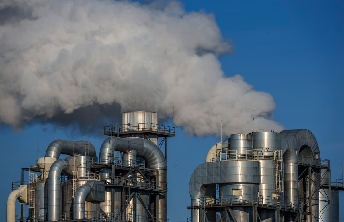 German Industrial Production Falls Sharply in April Amid Tariff Impact