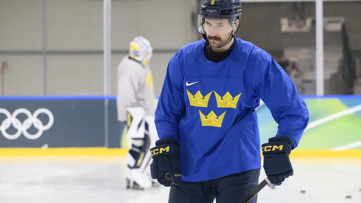 Goal king Filip Forsberg played 67 seconds on the ice in the Olympic opener