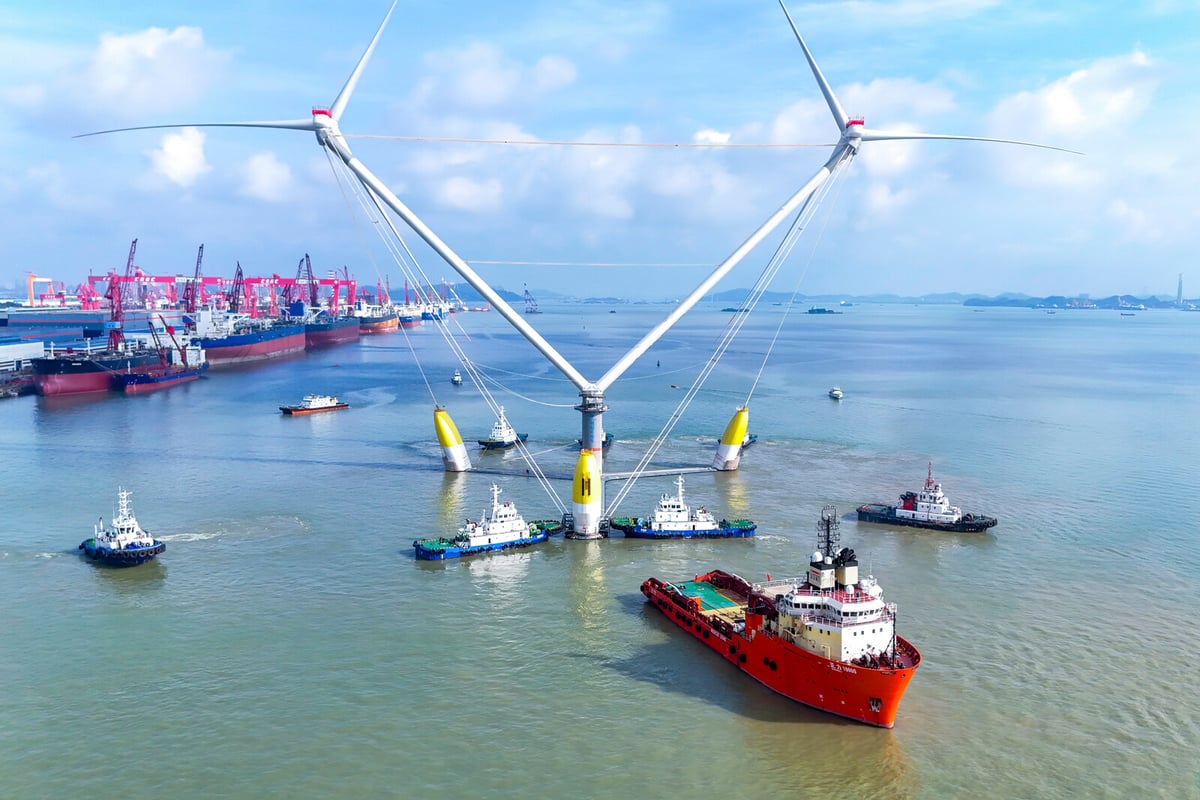 China's Green Energy Expansion Stabilizes Carbon Emissions