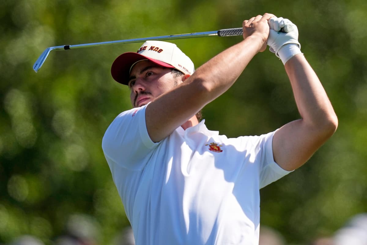 Kissed in famous Masters creek – the audience cheered