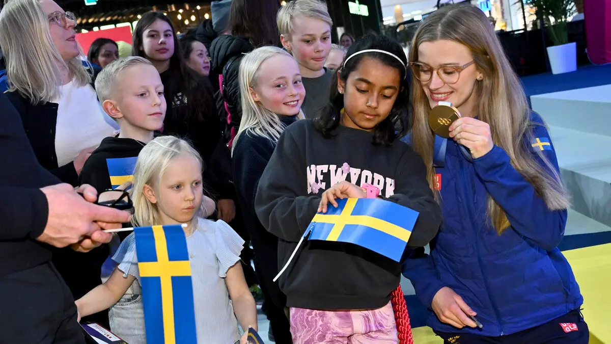 Peja Lindholm tribute - She is like a fireball of energy