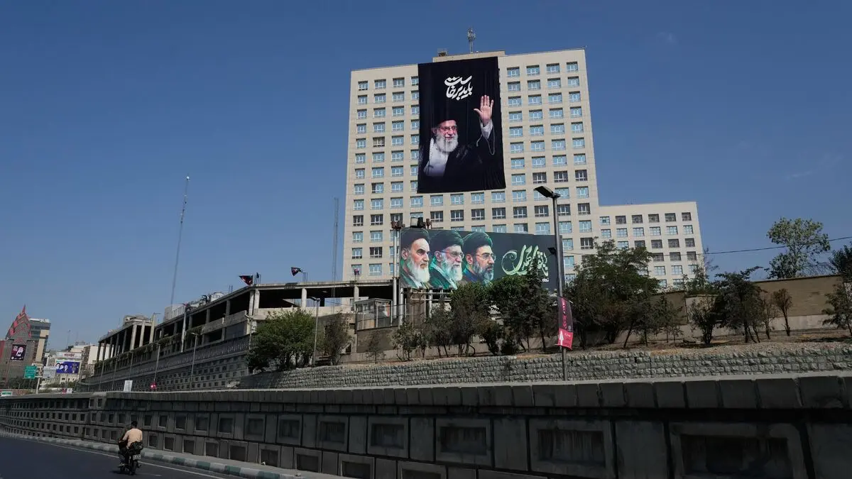 Iran threatens Israel if US strikes continue amid rising tensions