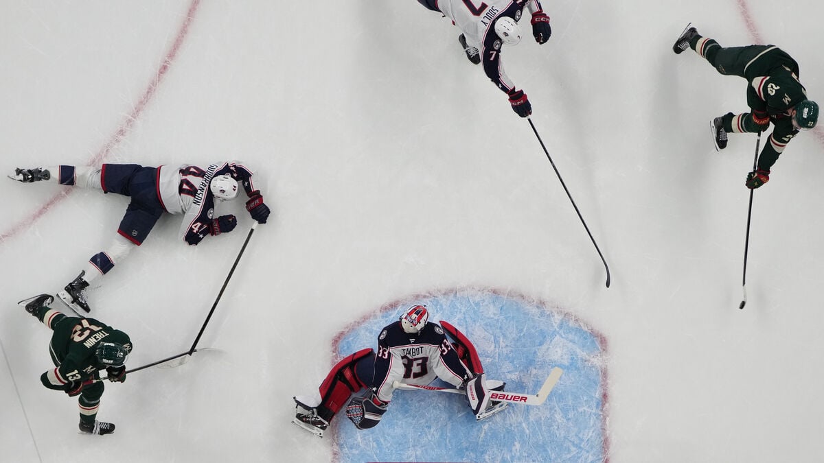 Jesper Wallstedt Makes 13 Saves as Minnesota Beats Columbus for His Sixth Win of the Season