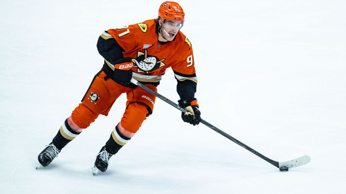 Swedish NHL star Leo Carlsson undergoes thigh surgery - may miss Olympics