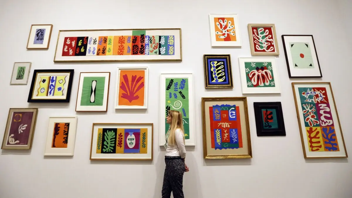 Armed men stole Matisse engravings