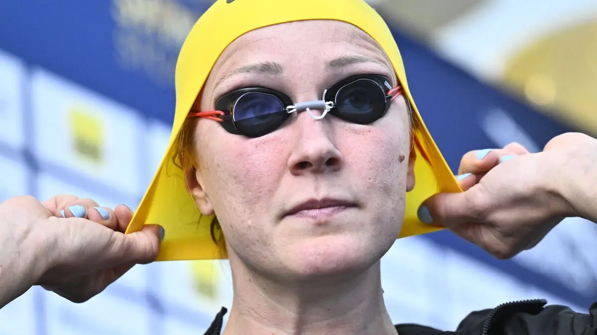 Sarah Sjöström loses another world record as Marrit Steenbergen breaks 100m freestyle mark