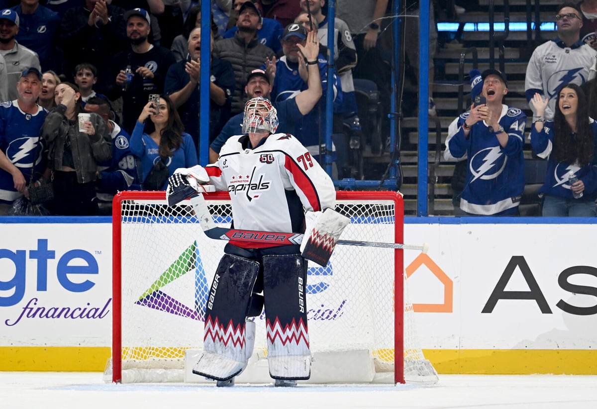 Comical own goal – but Lindgren wins in the end