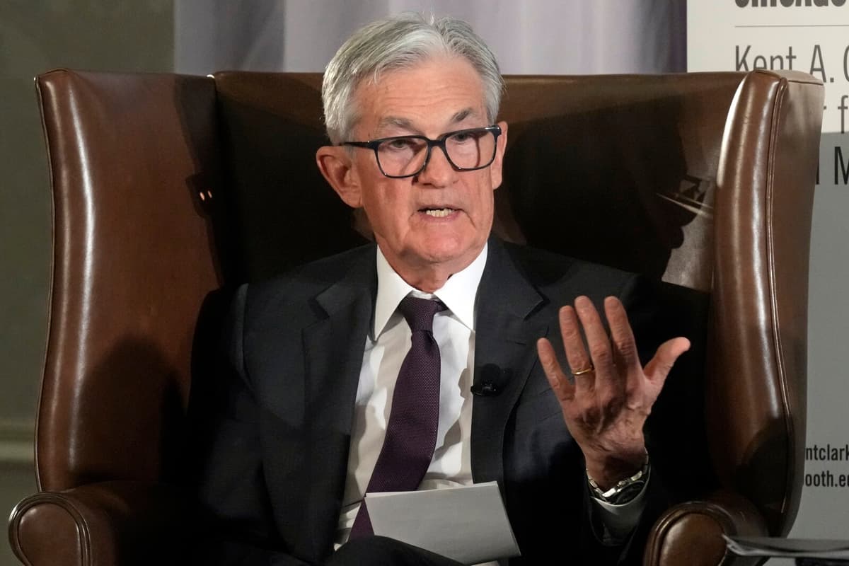 Fed Holds Interest Rates Steady Amid Economic Uncertainty