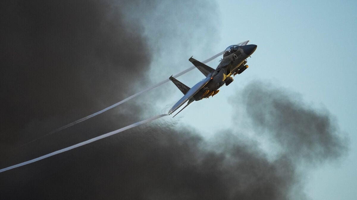 Several Killed in Israeli Airstrikes on Eastern Lebanon