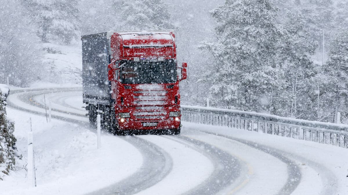 Stricter Winter Tire Rules for Trucks Effective November 1