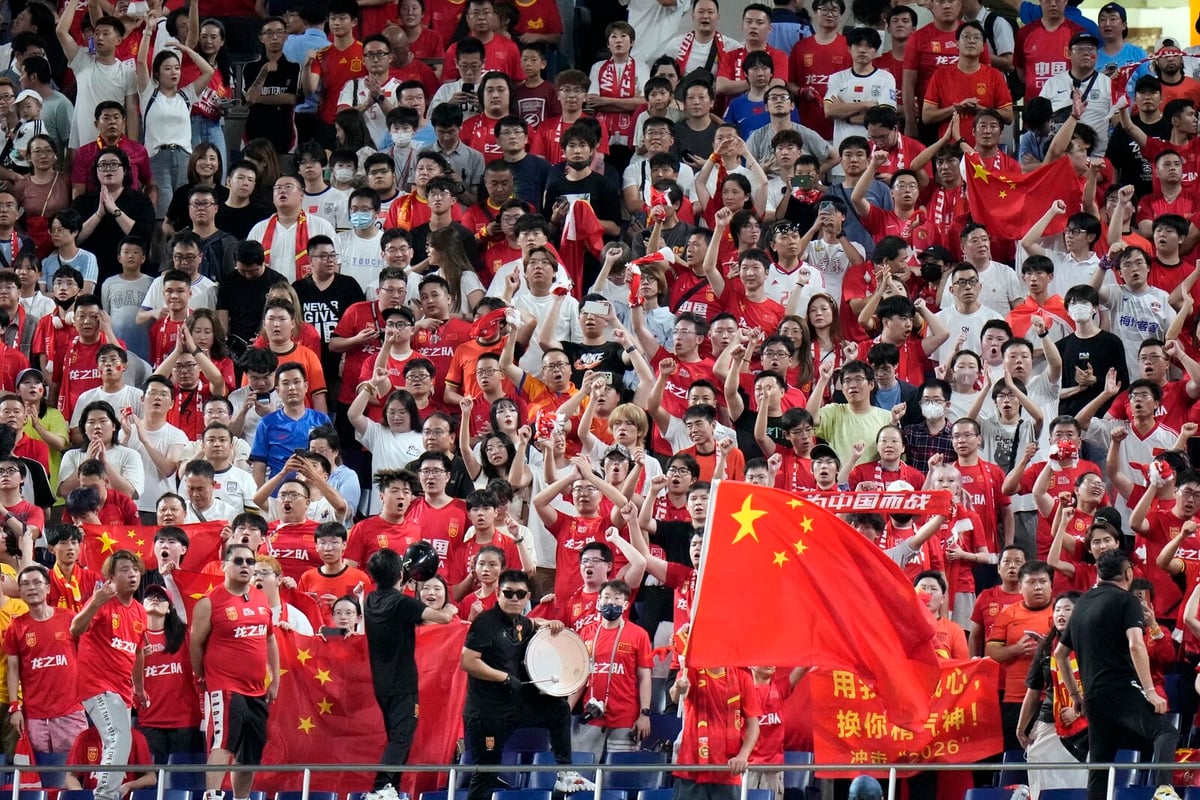 Chinese Football Officials Receive Long Prison Sentences for Bribery