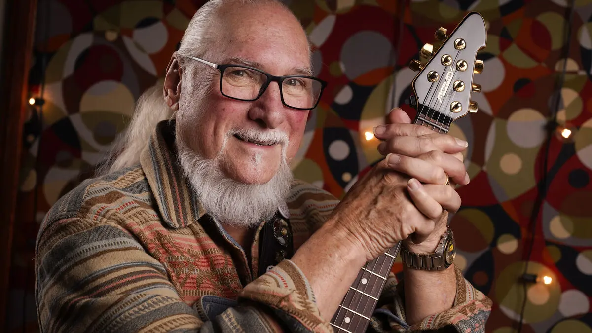 Blues Brothers guitarist Cropper dies