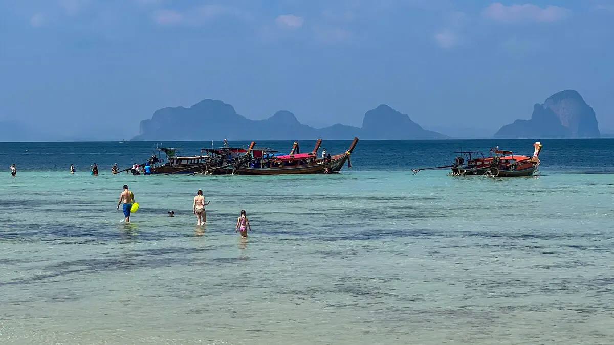 Despite travel advice, more people want to celebrate Christmas in Thailand