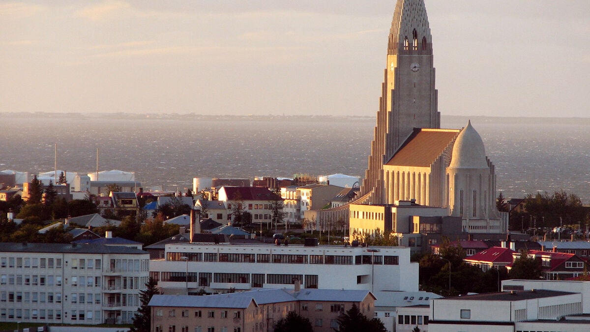 Iceland inflation rises to 5.9% as fuel prices climb