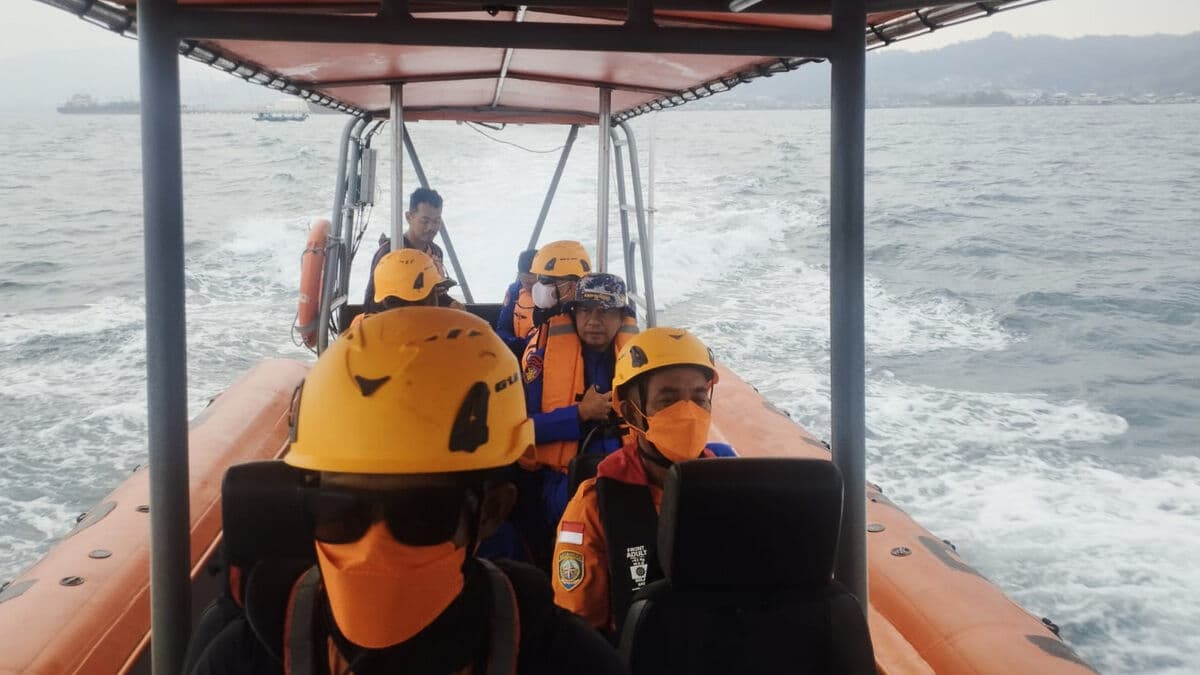 Boat missing after Anak Krakatau eruption, search operation underway