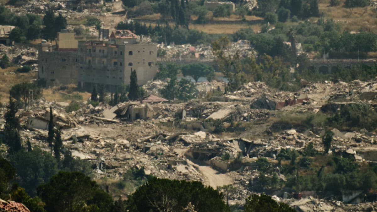 Lebanon: Seven dead in Israeli airstrikes, Israel says forces will not withdraw