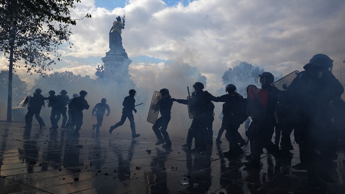 Unrest in France Forces Toulouse-Troyes Ligue 1 Match to Move to Sunday