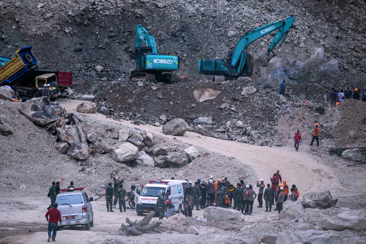 Rockslide in Indonesian Quarry Leaves Many Dead and Missing